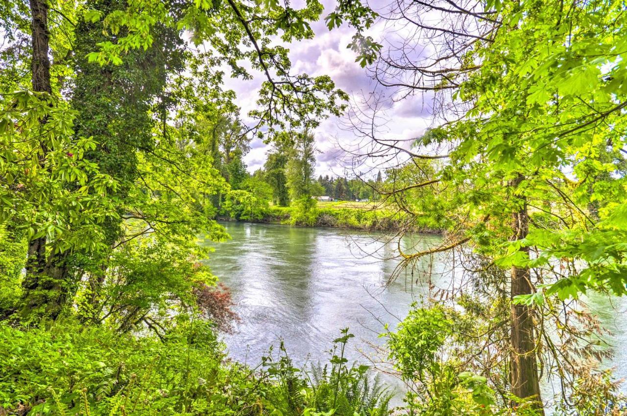 Peaceful And Elegant Cottage With Riverside View Орегон-Сити Экстерьер фото