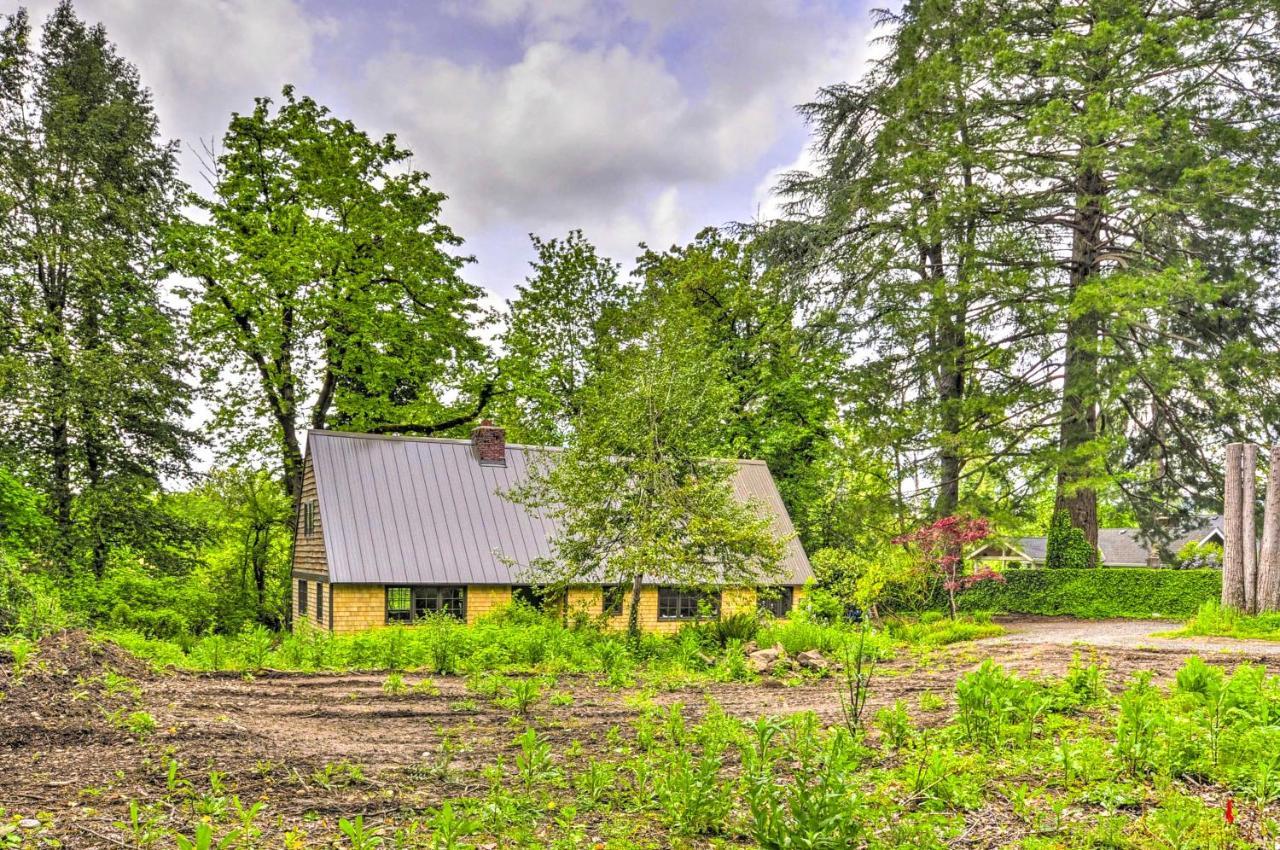 Peaceful And Elegant Cottage With Riverside View Орегон-Сити Экстерьер фото